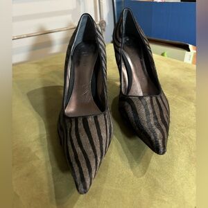 Women’s Nine West. zebra hair print pumps, high heel shoes size 12 pointy toes